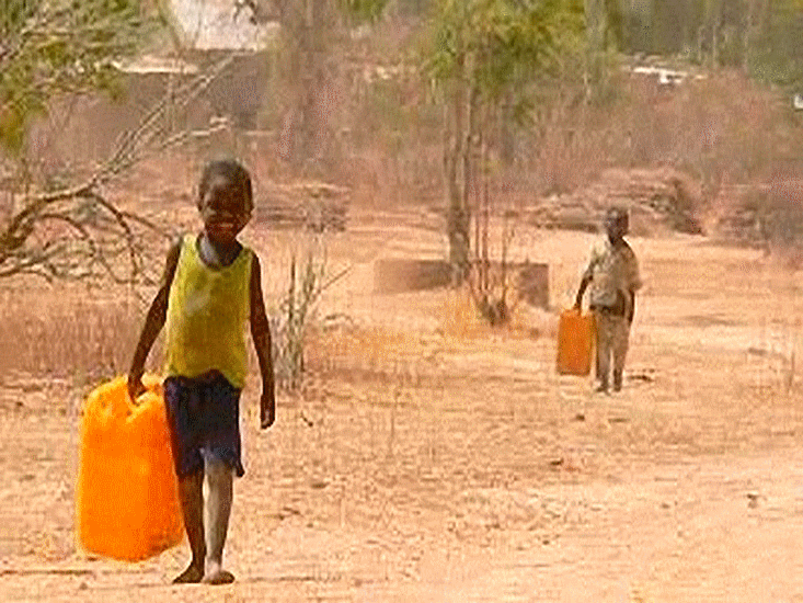 water_pollution_sustainable_development_potable_trinkwasser_africa_india_bengladesh_desert_drought_scheresse